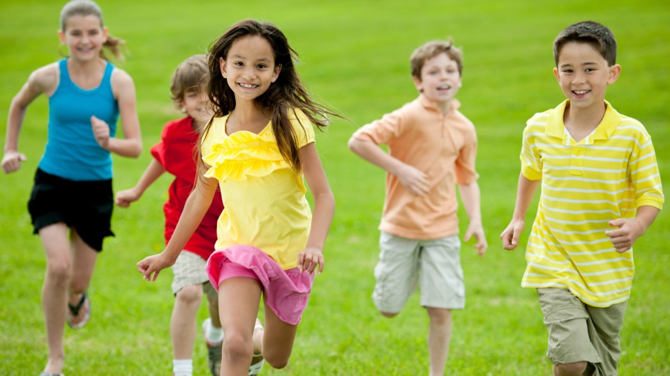 kids-running1-960x540-crop